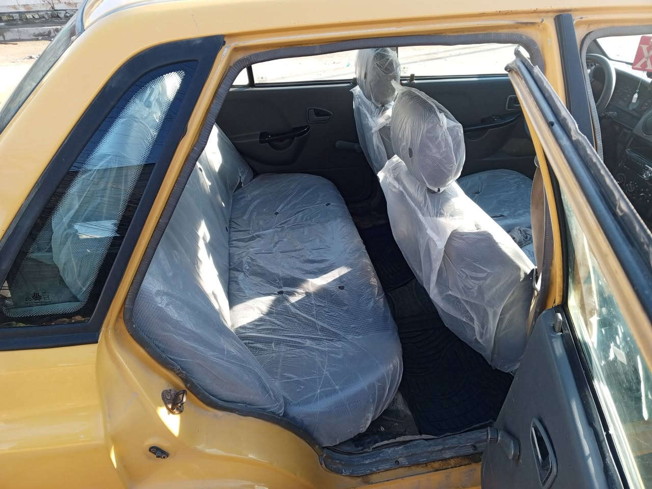 سلام عليكم سايبه موديل 13 سياره جاهزه مكينه كير مكفولات صدر قبل يومين بدلته كله تخم تاير جديد حولتها قبل شهر يعني مصفره من كلشي رقم بغداد نهايه حي اور شرط التحويل شواصي مكفولات سياره كلش حلوه مكان السياره بغداد حي اور السعر 34وبيها مجال حك الجيه الرقم ***********
