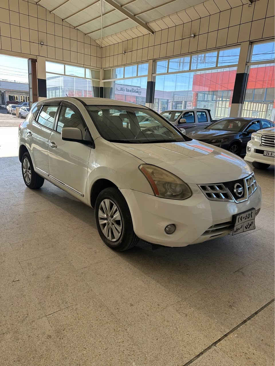 نسان روش موديل ٢٠١١ لون أبيض كير أوتوماتيك محرك أربعة سلندر سيارة بها صبغ قطعتين صبغ به سيارة به غرامات ١٠ ورقة دولار عليه سيارة سنوية منتهي سيارة رقم أربيل وكالة اسمي سيارة موجود زاخو تلفون *********** زاخو, دهوك
