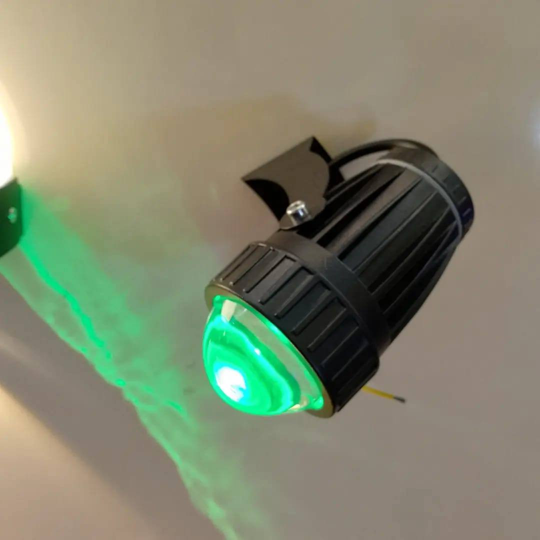 توفر تراك 30W ثلاث حركات انت تتحكم بل انارة ضمان سنة 

توفر موجهات 12W (20متر) المدى ضمان سنة

توفر تراك ظاهري 18W ثلاث حركات ضمان سنة
للتواصل:***********
يوجد توصيل جيمع محافظات العراق
