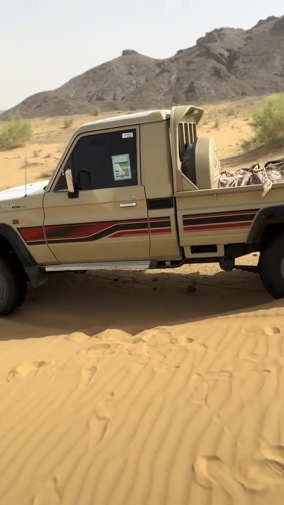 🦅 #هذه السياره يطبق عليها المثل اللي ما يعرف الصقر يشويه 🦅# @إشارة


**إذا كنت صاحب هذا الإعلان وتريد حذفه لأي سبب، رجاءا أرسل رسالة إلى الدعم الفني**