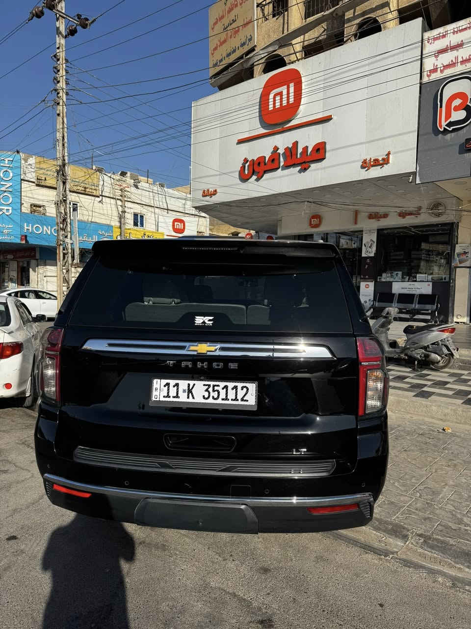 السلام عليكم
تاهو موديل 2021 خليجي فول مواصفات LT 
المواصفات 
بصمة 
بانوراما 
5 كاميرات 
شاحن وايرلس
رادارات امامية وجانبية
كراسي كهرباء الامامي والخلفيات 
كشنات جلد 
زجاج خلفي كهرباء
انارة داخلية LED اشاير مري
وبعد بيها هواي تفاصيل
السيارة كفالة من الصبغ فقط بارد كد شبر يم قبق البانزين وبيها رصعة بالجاملغ الامامي الايمن والسونار موجود وكلشي واضح
كير مكينة كفالة 
صدر تخم تاير بالباكيت 
دهن قبل اسبوعين بدلتة 
السيارة كاملة وجاهزة وخير من الله
سعرها 405 وبيها مجال بسيط كلش
مكاني بغداد الشعب سوق شلال
***********
