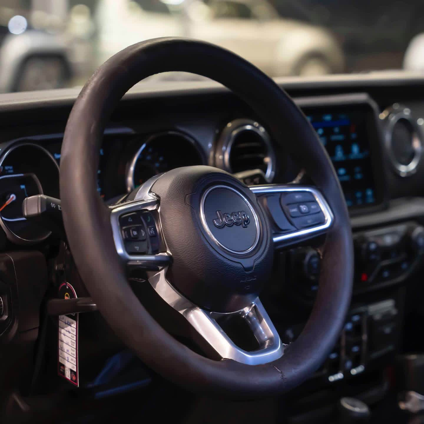 JEEP WRANGLER-SAHARA 2023
CLEAN TITLE 
المحرك v4 توربو / 40,000 میل ماشی ,/ اللون سمنتی
السیارة کلین تایتل جدید مابيها مصروف ولا دینار 
فوول فوول مواصفات %100
وارد امریکا ( ضمان ) ٪١٠٠
🛑 السعر:  { 330 }ورقة و بیها مجال 
مکان اربیل 
تليفون *********** أربيل, العراق
