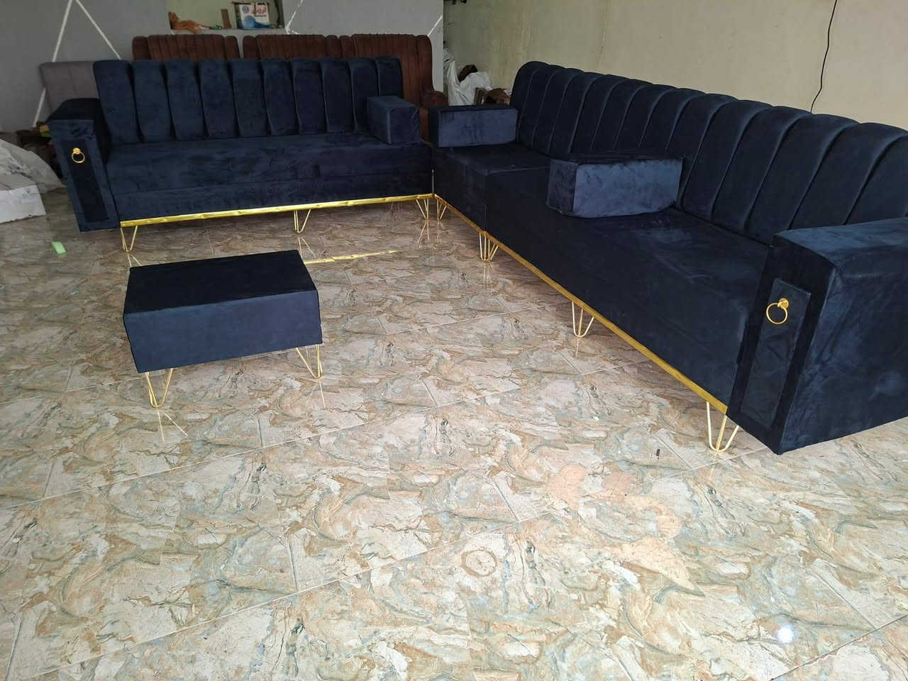 سعر متر ٧٠ الف بلاويد اسود والظهر بلاويد اسود اسفنج اكسترا ظمان مفتوح معه كوشات وطبله وسط هديه العنوان دلي عباس


**إذا كنت صاحب هذا الإعلان وتريد حذفه لأي سبب، رجاءا أرسل رسالة إلى الدعم الفني**