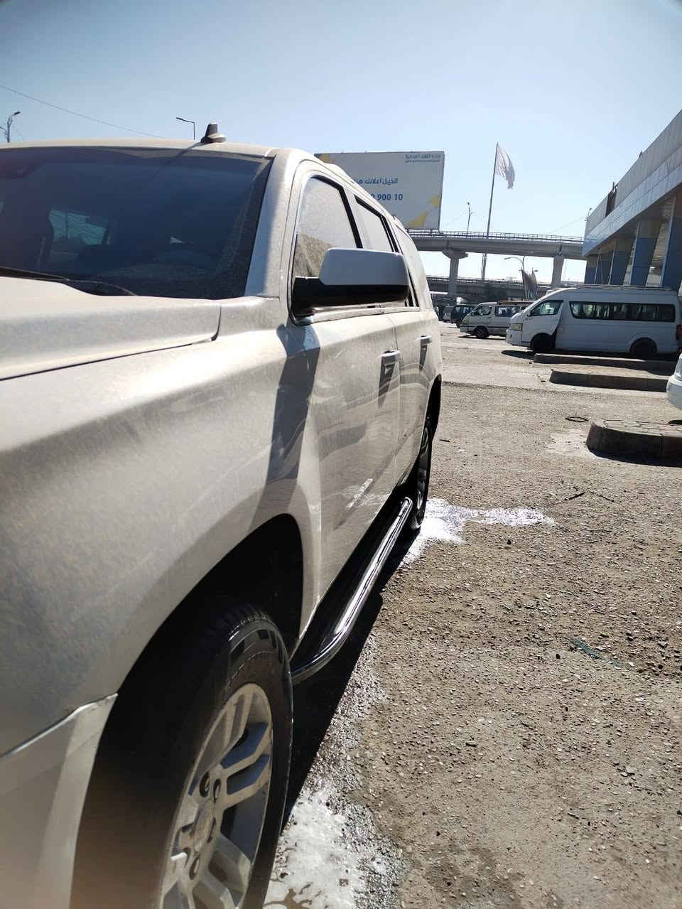 سلام عليكم تاهو بتره موديل ١٦ ادوات كفاله من الكص مكينه وكير وحداديه خير من الله جاهزه السياره ***********
