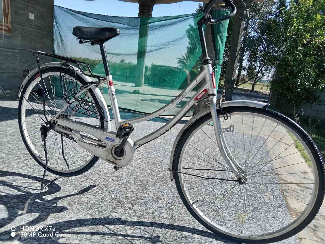 سلام عليكم للبيع بايسكل أسلامي حجم 26 تايرات جدد بايسكل مال باله نضيف كلش كامل مابي مكان بغداد ابو غريب سعر ٨٠ وبي مجال


**إذا كنت صاحب هذا الإعلان وتريد حذفه لأي سبب، رجاءا أرسل رسالة إلى الدعم الفني**