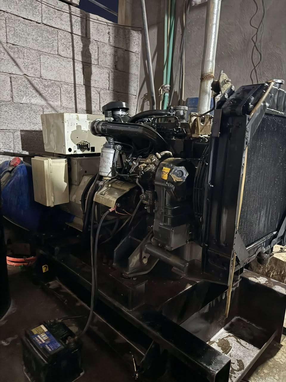 مولد افيكو 3 بستم 40 كيفي تشغيل وإطفاء اتو برغي ماممفتوح بيها جديدة استعمال بيت ***********
