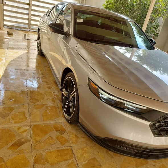 هوندا اكورد هايبرد وارد امريكي 2024  )
عدد المسافه  2465 
• المحرك 2000  
• شاشة كبيرة
•فتحه
• كاميرا خلفية 360
• كرسي كهرباء 
• رادار امامي
• مانع تصادم
• محدد مسار 
• تصحيح مسار
• شفتات بالستيرن
• مثبت سرعة
• مانع انزلاق
• دخول ذكي 
• إنارة ترحيبية
• هندبريك كهرباء
•لايت عدسات زينون
• نظام اوتو لايت Auto
• لايت العالي زنون 
• حساسات مطر 
• حساسات دخول الإنفاق
• حساسات ضغط هواء الإطارات
• أوامر صوتية
• 3 أنظمة قيادة (eco, ev, sport)
• بلوتوث
• مدخل USB + AUX
السيارة حادثها موضح بالصور
ايرباك برده 
المكان بغداد الغزالية
للاستفسار 
***********
***********
للبيع فقط
