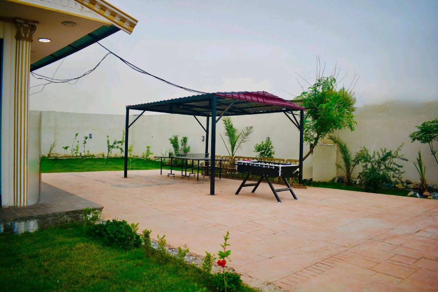 متوفر حجوزات طيلت ايام 
السبوع حجز وانته مطمئن 
المزرع موثقه بتطبيق اجرلي 
الحجز واتساب ***********
الموقع الدوره بعيثه
