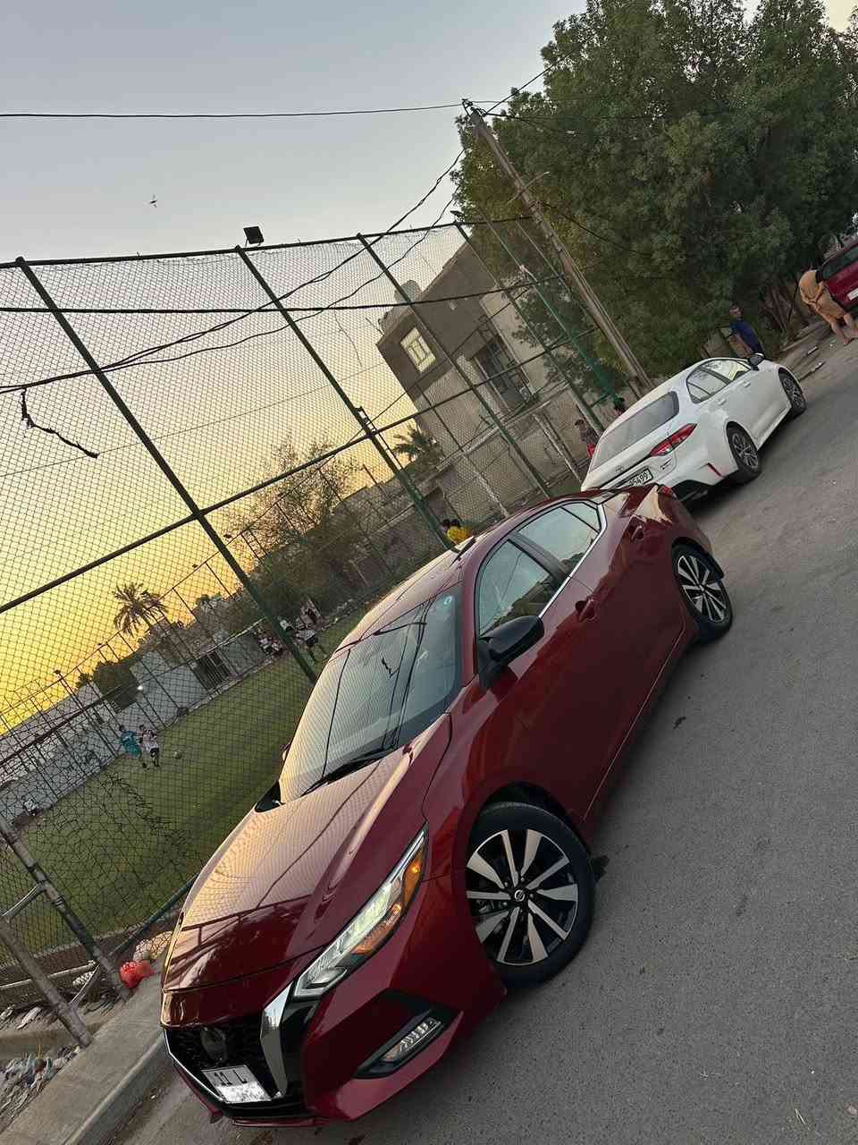 نيسان سنترا 2022 
بيها 3 قطع صبغ وحادثها موضح بالصور 
فول مواصفات 
السعر 135 وبيها مجال 
كشنات جلد لونين 
كشن كهرباء 
كشن + ستيرن هيتر 
فتحة سقف 
رادار امامي 
رادار جانبي 
رادار خلفي 
انارة داخلية بلادي تغيير الوان 
مكان السيارة بغداد 
مكلف بالنشر 
الاتصال بالرقم ***********
