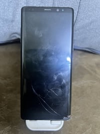 نوت ١١ • شاشة مكسورة • بطارية منتفخة