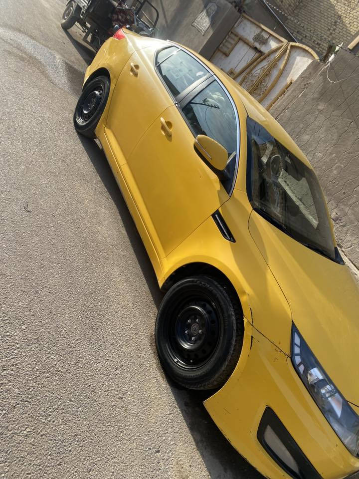 خليجي كير مكينه حداديه  جديده
كفاله من الفتح والتبديل 
2012
محوره غاز 
خط ديوانية بغداد
بأسمي  رقم بابل
مكانها الديوانية 
اشاير بالمريء
شفتات ستيرن 
بيها طخات بسيطه موضحه بالصور
***********
