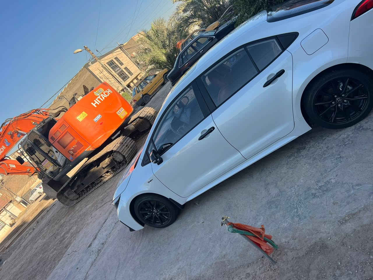 السلام عليكم
كورلا 2025
لون ابيض صدفي 
السياره جديده بمعنى الكلمه 
بدون ضربه بيها شخط بلدعاميه الخلفيه خفيف 
بغداد الدوره 
***********
