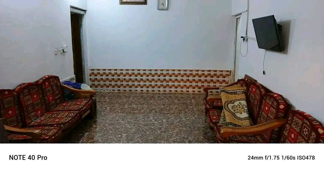 دار للبيع
الخضراء مقابيل شارع 30 قريب المعارض
المساحه 140  طابق واحد استقبال وهول ومطبخ وغرفه واحده  طابو زراعي السعر٥٠
للاستفسار الاتصال على الرقم
***********
