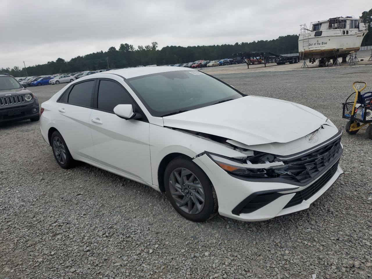 السلام عليكم لبيع النتره وارد امريكي حادث بنيد معدل بدون تبديل ولاصبع ليبل واحد محرك 2000 مديل 2024 صور الحادث بلمنشور مرقم كتاب شهداء  بسمي سعر 170 استفسار ***********
