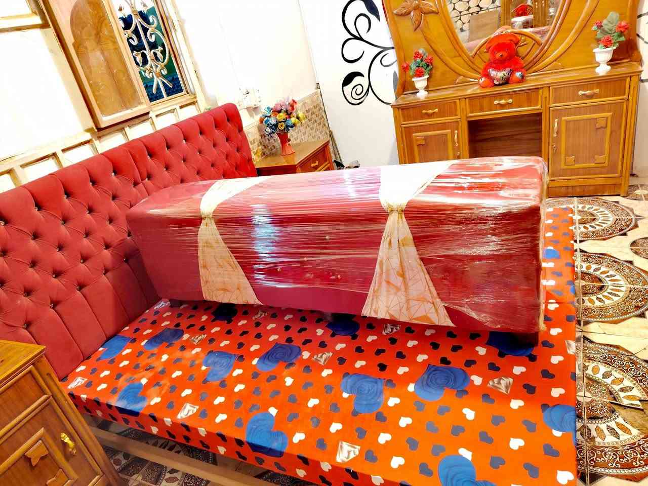 اللهم صل على محمد وآل محمد... غرفة اخشاب صاج تسكام درجه أولى داخل وخارج صاج ثقيل خمسه ملم موديل راقي ام السته طابقين صاج عراقي مستخدم اخت الجديدة جربايه دوشمه نضام تركي ضخامه وتسكام ثقيل زاويه كنتوريه ملحق بارتفاع الكنتور دوشمه وترتيب ضهر جرجوبه براغي ملحقات كامله مع شازلون أيضا تسكام للبيع الديوانيه اتصال ***********
