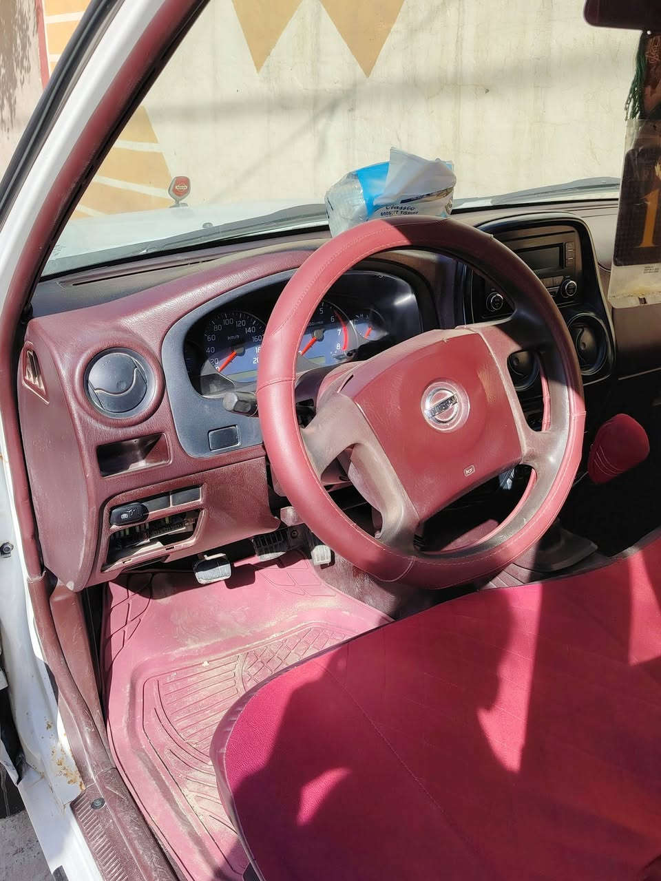 سياره بيكم نيسان البيع موديل 2014 سعر على خاص او استفسار على رقم *********** العنوان النجف
