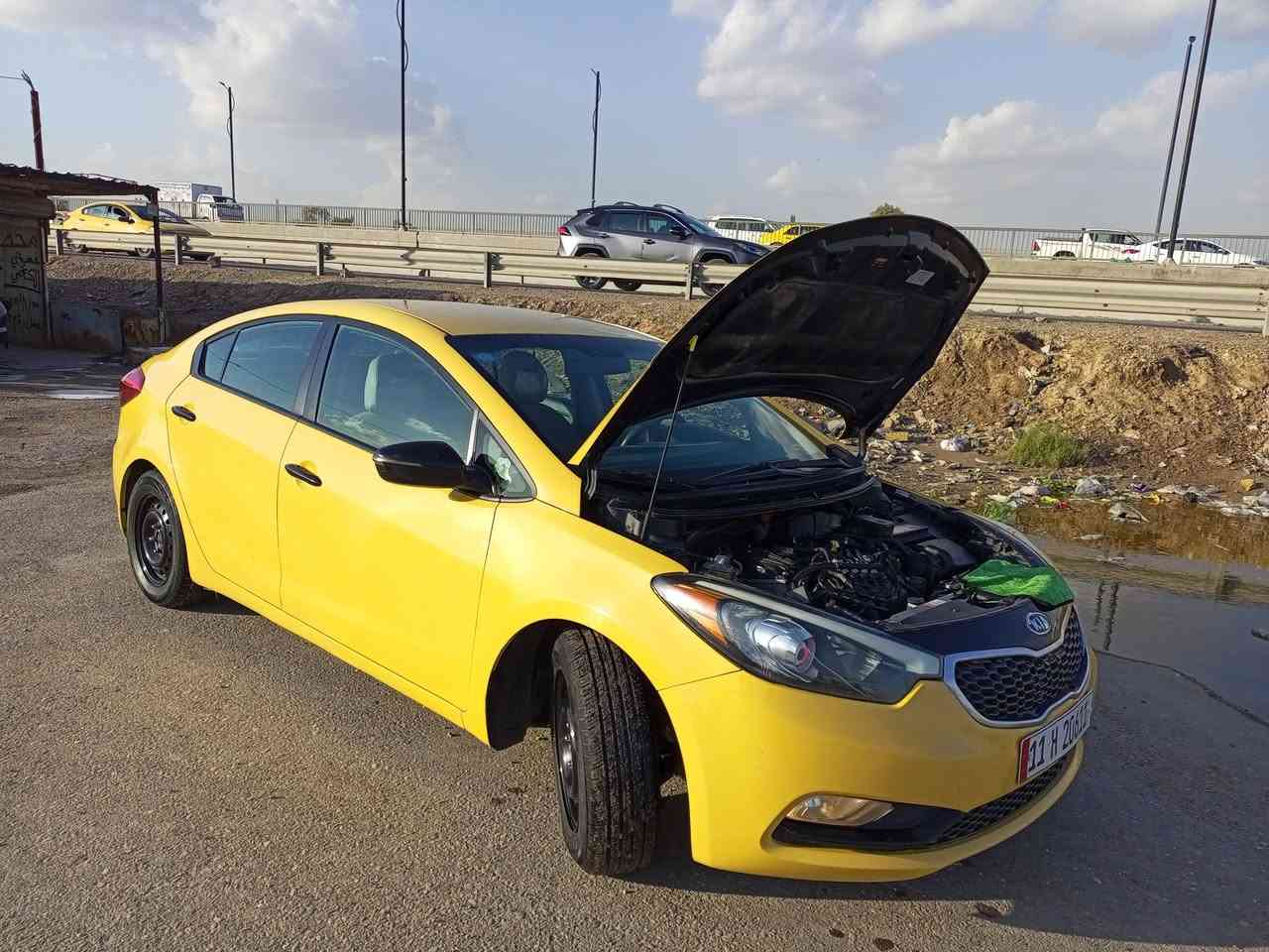 سلام عليكم 
فورتي موديل 16 
بسمي مصفره هيه وغرامات 
منظومة غاز بيه
ليبل واحد مابدل بيه شي 
صبغته أوله مامعيوده 
مال جناي 
مدوشمه
سعر 114وبيه مجال 
عنواني بغداد 
رقمي واتساب مفتوح ***********
