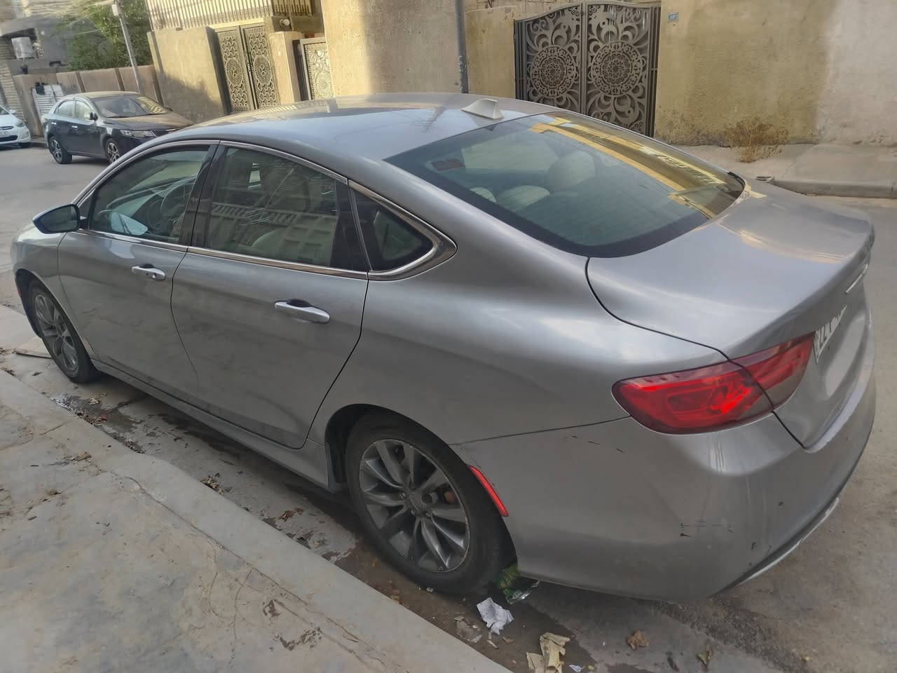 السلام عليكم.. أقره المنشور قبل لا تتصل رجأ
سي ٢٠٠ موديل ١٦ مكينه ٢٤٠٠ أربيل باسمي شرط تحويل
او وكاله عامه... حادثها باب سكن وجاملغ سكن صدر
تبديل  ٣ قطع  جاملغ وبنيد وباب سكن 

مواصفات
تحكم ٤ جهات
كروز سرعه
شاشه كبيره
بصمه تشغيل
سياد بريك كهرباي
كير ٩ نمر
نواقص السياره... ماسحات وكفت.. اذان مكينه. تبريد شغال وبارد بس  يفصل بالزدحام دقيقتين ويشتغل فقط
السعر من الاخير ٨٠ قفل . بيع نقد ما ابقى عليه ولا اراوس... اسف ع اطاله
عنواني بغداد كرخ  التراث
واتساب ***********
