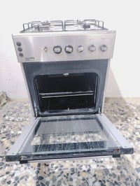 ٤ عيون • نضيف • مع فرن