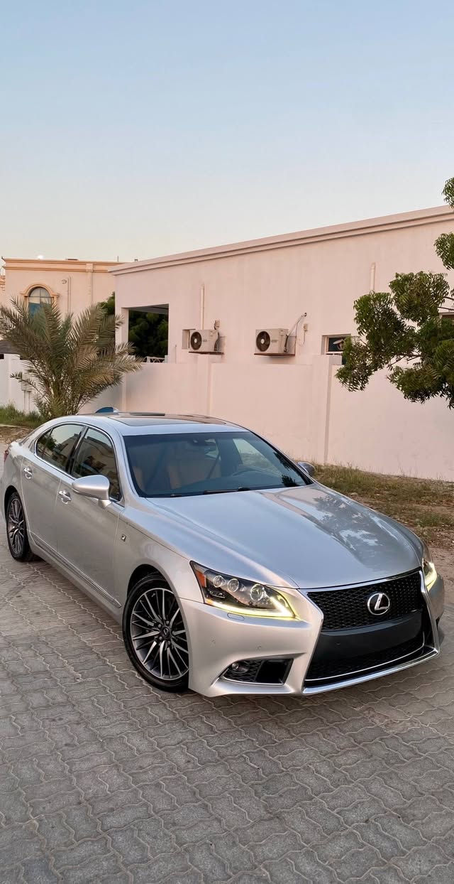 لكزس 460 f _sport حاويه للبيع كارتون كفاله وارد امريكي / البصره ***********
