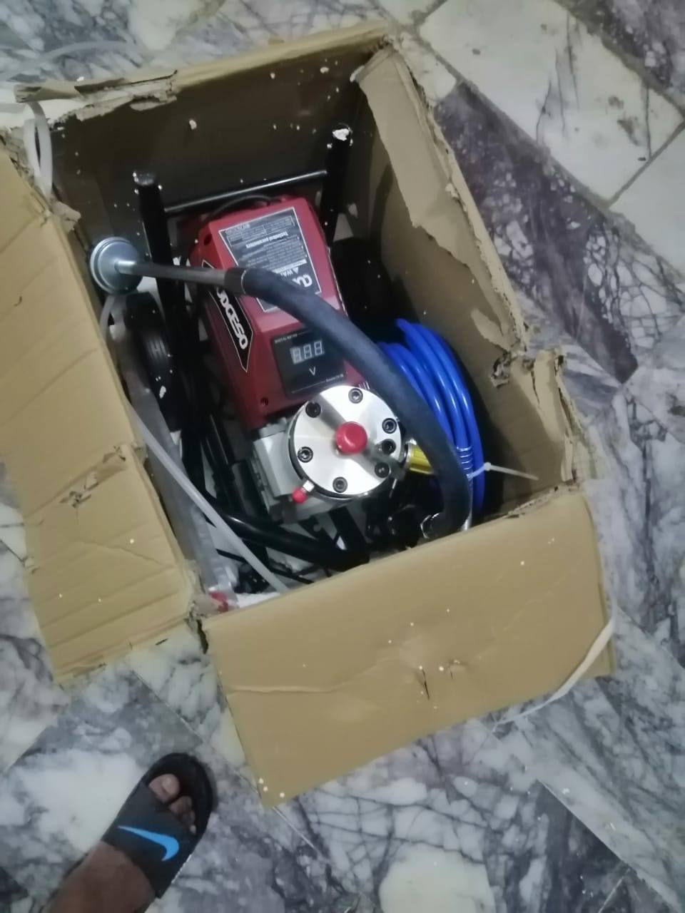 هذا كمبريسر يشتغل بوية وبنتلايت  المواصفات  مسدس مع صوندة بالنايلون ١٠ متر مع نزلال عدد واحد مع شيش طوله نص متر بالنايلون  بشرط على فحص 
 سعره ٣٢٥ مو تجي تكلي وكعلي اكو توصيل لجميع المحافظات العراق مجاني هذا رقمي ***********
