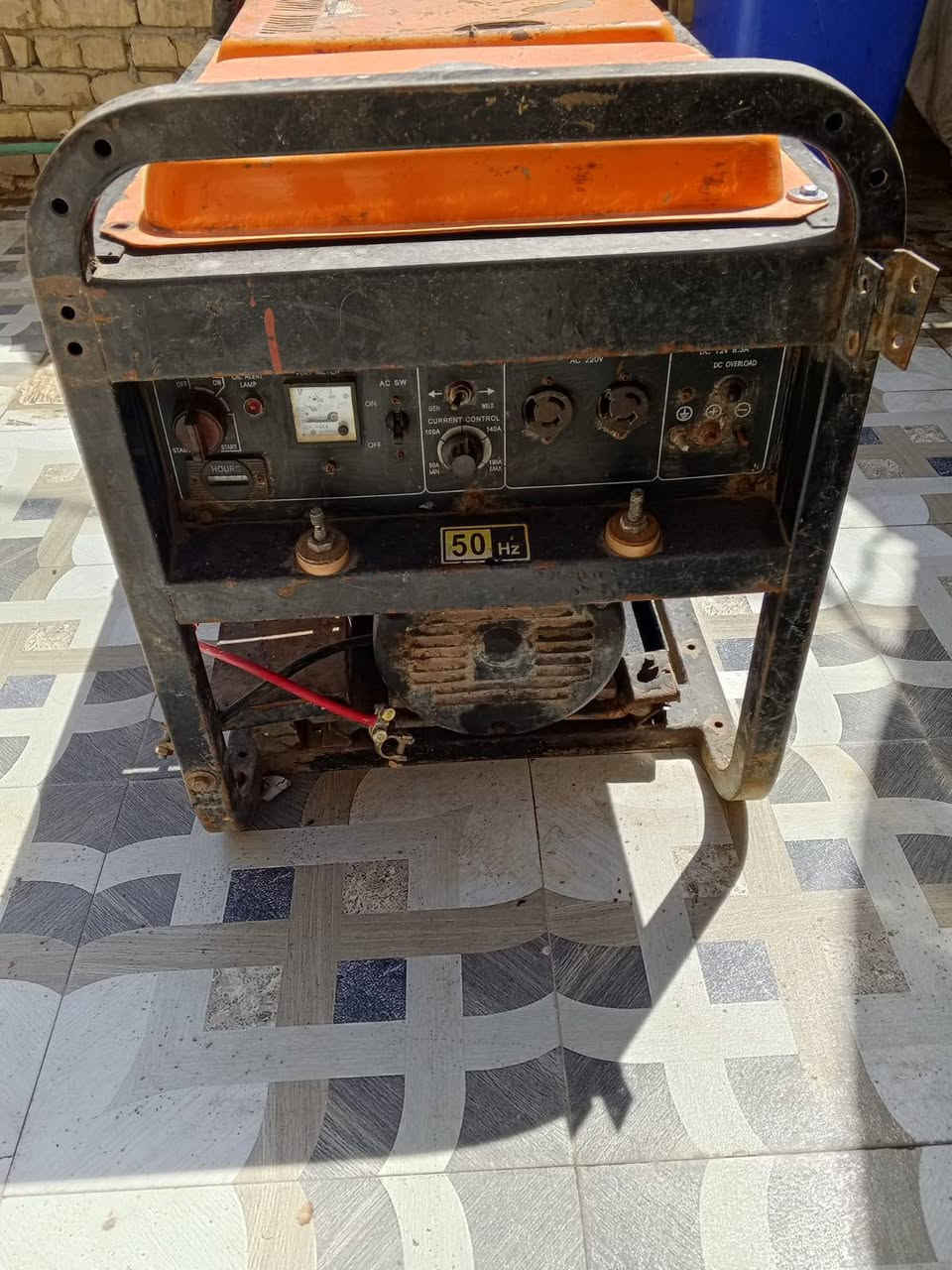 مولد كاز البيع كهرباء ونضيف شرط الشغل تجي وتفحص كهرباء ***********
