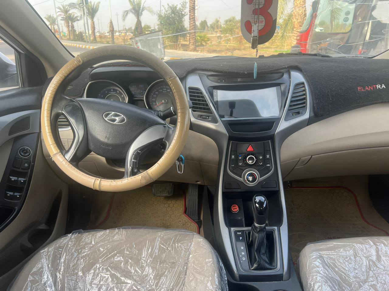 السلام عليكم النترا موديل 2016 خلجيه مكفوله سياره من الضربه والتبديل بيه 3 قطع صبغ وباقي سياره مكفوله وجاهزه من تخم تاير من حداديه مامي خلفي مكينه وكير 1800 دوش رقم واسط دولي بسمي مكان سياره بواسط السعر 103الرقم ***********
