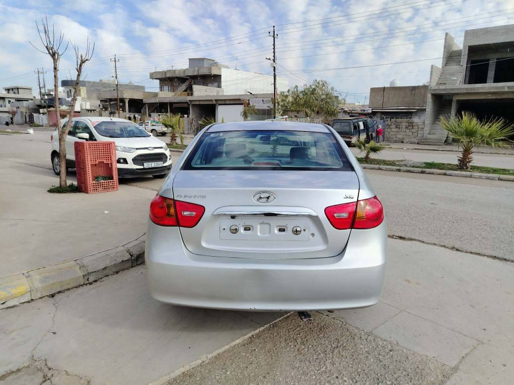 ٢٠٠٧کامل مه سروف کراوە 
جڵد هیته ر سوکان فۆڵۆم دەکشن بەرز
یەک.سەنت مه سروفی تیا نییه 
سەقف بۆیاخ گه ڤەرگۆڕاو بەتانه گۆڕاو بەشەرتی دەفیته ر
هه موگیانی ئیش ده کات نوخسانی هیچ نییه
شوێن هه ڵبجه ی تازە
نرخ ٤٦ مه جالێ برایانه
***********
*********** دار بنديهكان, السليمانية
