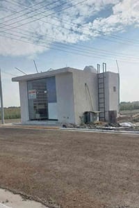 قطعه ارض للبيع +مكتب خدمات المجمع ماء_كهرباء تبليط اناره ارصفة  المساح...