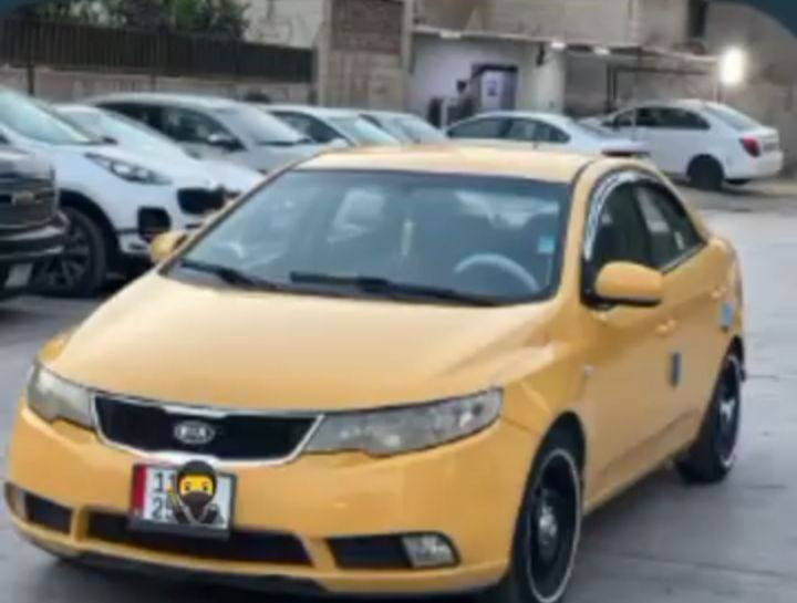 سلام عليكم فورتي مديل ١٣ السياره برغي نقص مابيها كامله كير محرك تبريد ثلج ⛄ السعر ٨٦ المكان بغداد ***********
