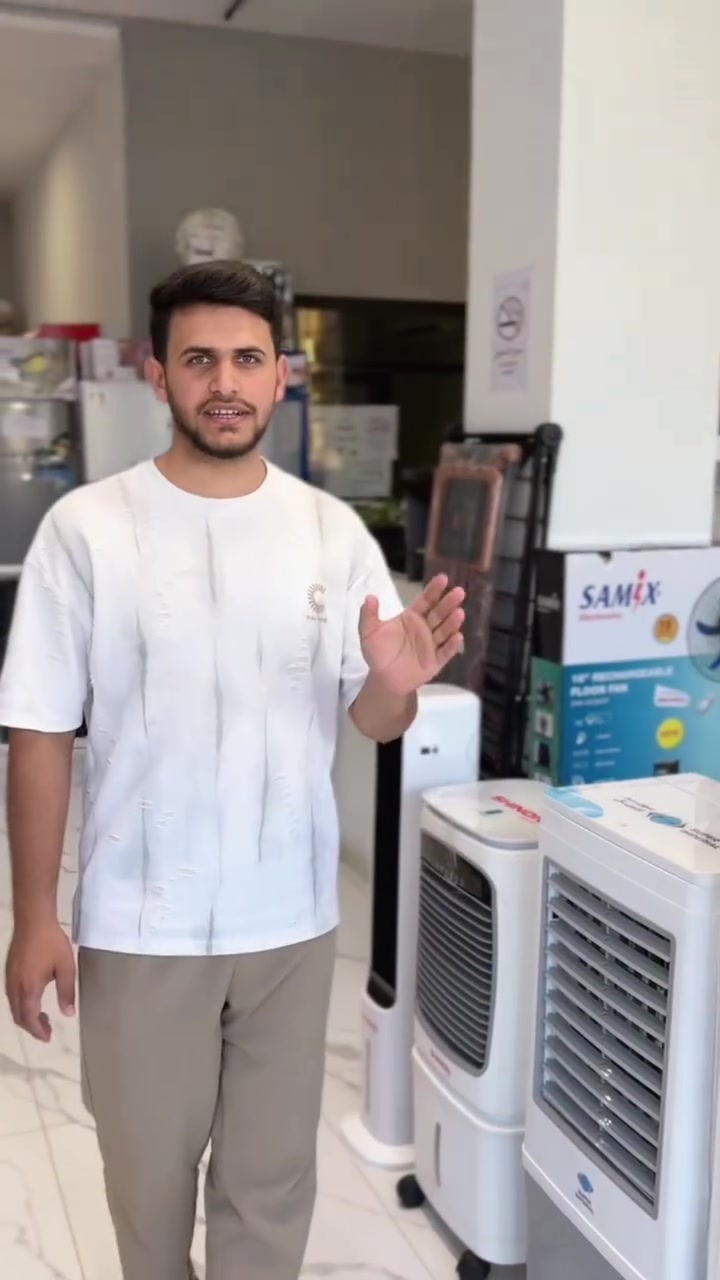 الصيف حار والكهرباء تنقطع؟ الحل يمنة بشركة أمواج الفنار! ❄️🔋
وصلت أحدث مبردات الشحن بمختلف الأحجام والموديلات (SHINON & SUPER IMPERIAL) الظاهرة في image.png:
 ⚡ تبريد قوي واقتصادي يعمل بكفاءة عالية أثناء انقطاع التيار.
 🔋 بطارية تدوم طويلاً لضمان الانتعاش المستمر.
 🛒 أشكال عصرية وأحجام متنوعة (برجي، صغير، وسط، وضخم) مع عجلات لسهولة التنقل.
الكمية محدودة.. احجز مبردتك الآن وعيش مرتاح! ✨
📍 العنوان: ديالى - جديدة الشط
📞 للحجز والاستفسار: ***********
