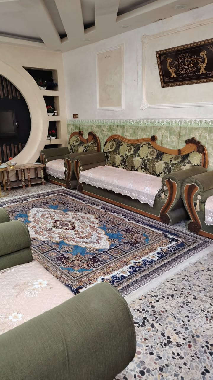 السلام عليكم
اغراض منزليه للبيع مستعجلين ع بيعتهم بسبب الانتقال لمكان اصغر 
تخم قنفات ملكي ١٠ مقاعد تسگام نظيف جداً بعده جديد 

كاونترات تسگام المنيوم الجوزي مترتين والاحمر سنگ مرمر متر ونص


**إذا كنت صاحب هذا الإعلان وتريد حذفه لأي سبب، رجاءا أرسل رسالة إلى الدعم الفني**