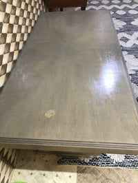 طاولة • للبيع