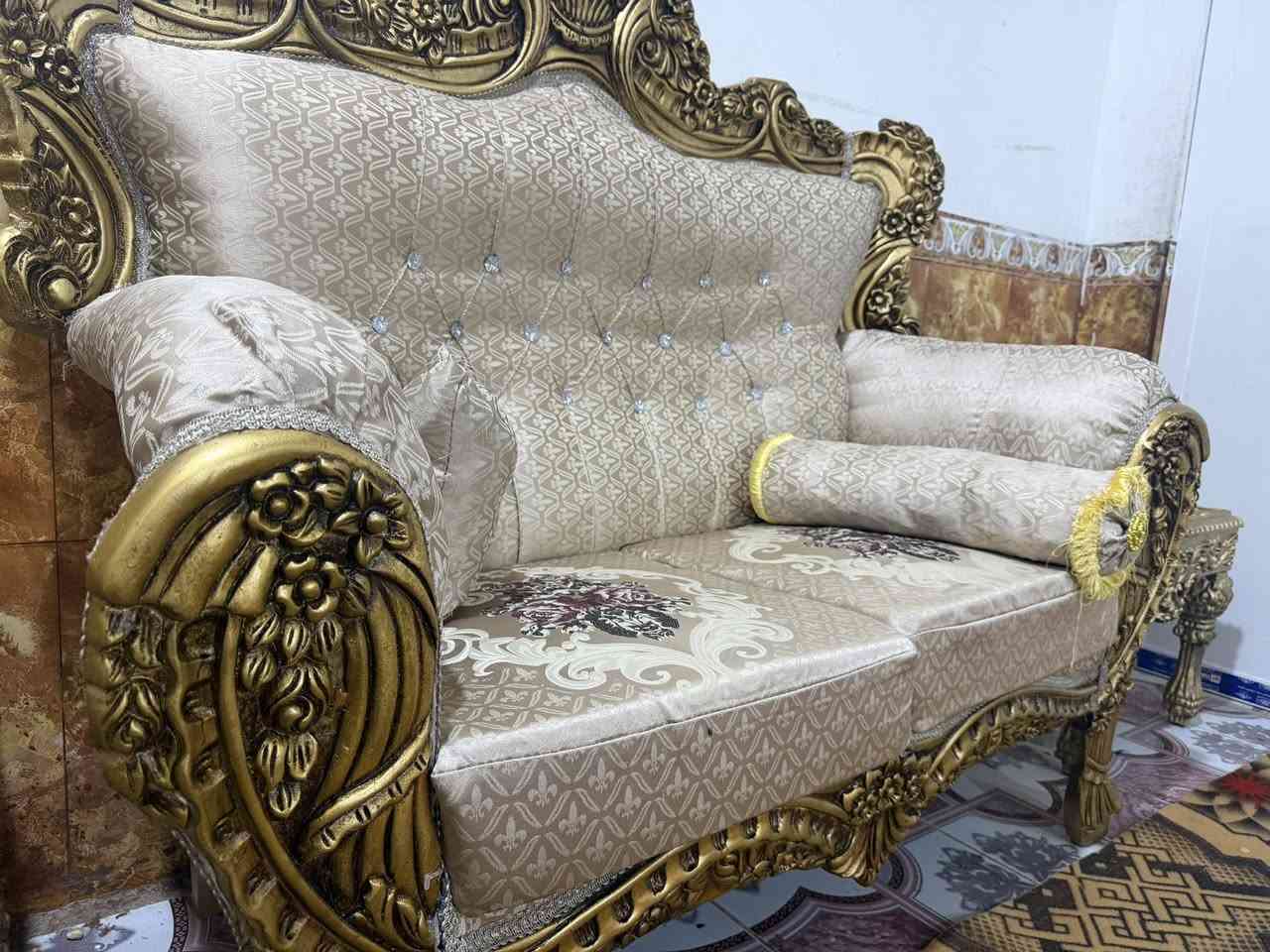 السلام عليكم قنفات للبيع مستخدمات فقط 7سبوع. درجه اوله اخذتهن اب 750 الف. او محتاج او اريد ابيع   السعر 600بيهن مجال.   الرقم : *********** 
المكان قضاء المدينه منقطة الشروق قرب مدرسه شبعاد الابتدائيه
