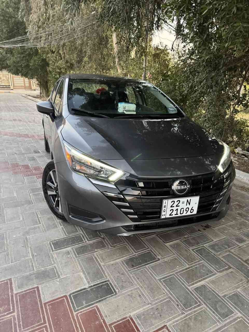 نيسان فيرسا 2025
ماشية 27 km قابل للزياده 
سياره جديده بمعنى الكلمه 
فول مواصفات بصمه شاشه رادارات تحكمات كامره حساسات وبقيه الموصفات 
الحادث مرفق مبدل جاملغ خلفي وجنطه بجم كبس 
رقم اربيل باسم الشركة تحويل مباشر او وكاله 
العنوان كربلاء للتواصل ***********
السعر 13700$
