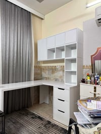 مكتب دراسه للبيع السعر 300 المكان الشعله الاتصال ع الرقم 07725411715