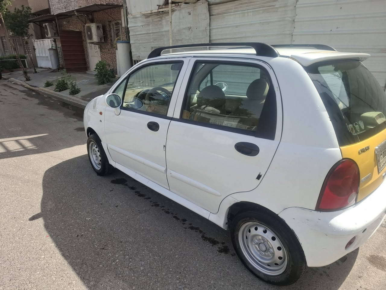 سلام عليكم شباب كيو كيو موديل 2009 صاحبها متوفي ابيع بدون راعي اتعهدلك بسرقه سياره حلوه مكينه بيها دخان سعر ١٥ وبيها مجال مكانها كمساره الاتصال ***********
