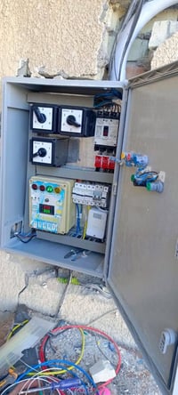 تأسيس كهرباء و عمل بوردات المنازل  07712901607 07826648427