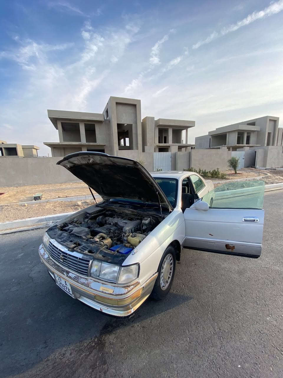 بطة مديل 94 مكفوله من الكص ونقل الجثه رقم كربلاء الرقم الجديد الدولي سياره بسمي تحويل ثاني يوم كفاله مكينه وكير وظربة  وتضل شوف العين افضل سعر السياره 60 ورقه وبيها مجال للتواصل على هذه الرقم ***********@
