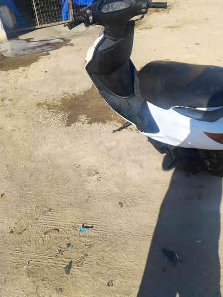 لبيع دراجه كرستال 140 فحل دراجه نضيفه سلف هندر كهربائيات قفل جنطه قفل ستيرن كيجات كله شغال مكينه ناعمه امبدل بيهه بس ولفات السعر 270 للاتصال ***********
