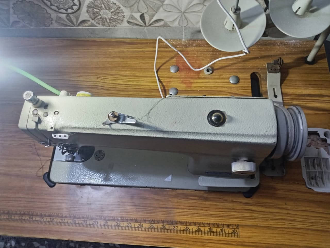 السلام عليكم مكينه خياطه صناعيه اخو جديد مستعمل قليل نضيفه مكفوله على الفحص ماطور نحاس 100/100 سعر ٣٠٠ الف وبيه مجال    عنواني بغداد الحسينية *********** متواجد واتساب
