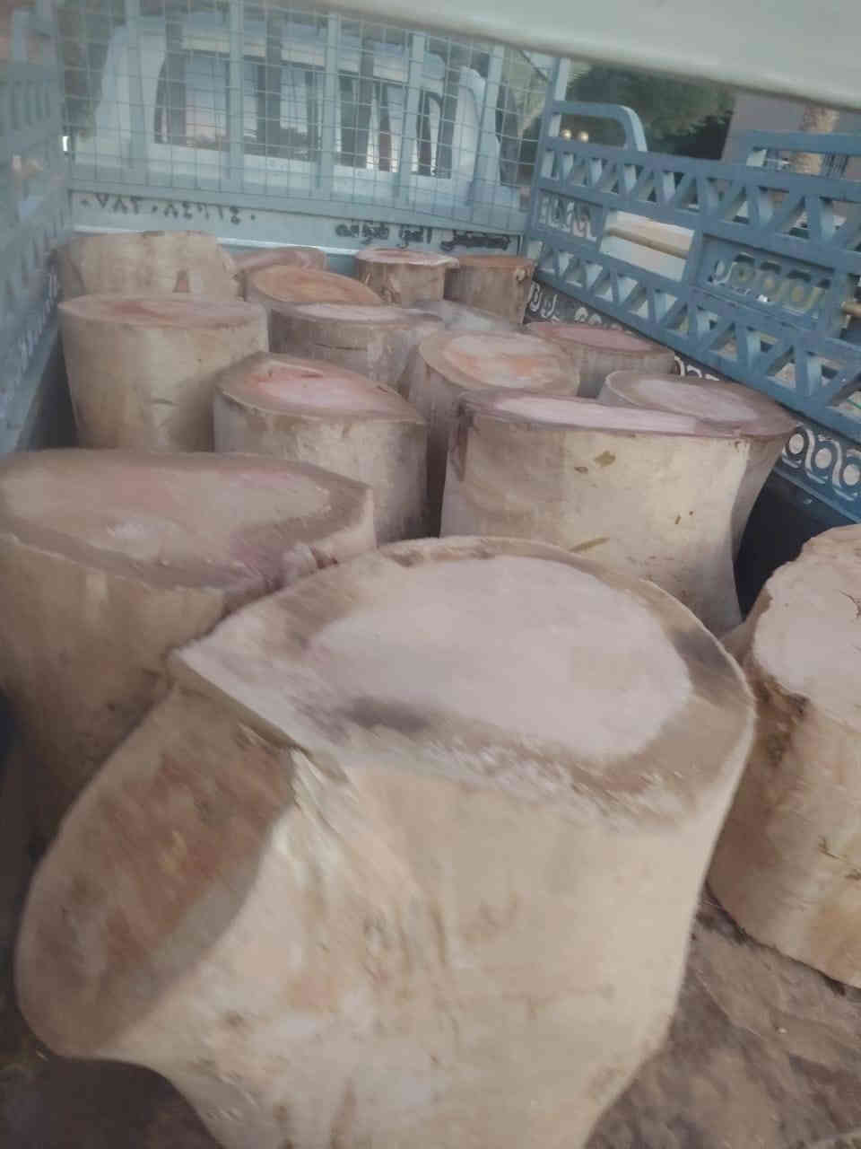 سلام عليكم يوجد مدكات مال جاونات للبيع سعر خاص او الاتصار على رقم ***********
