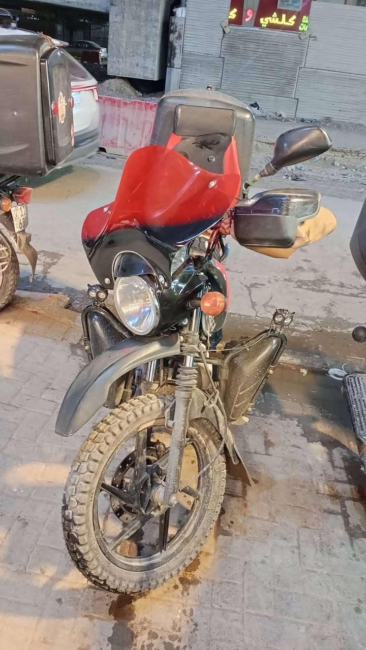 سلام عليكم بوكسر موديل 22 شهر الثامن وراق نضيفة***********
