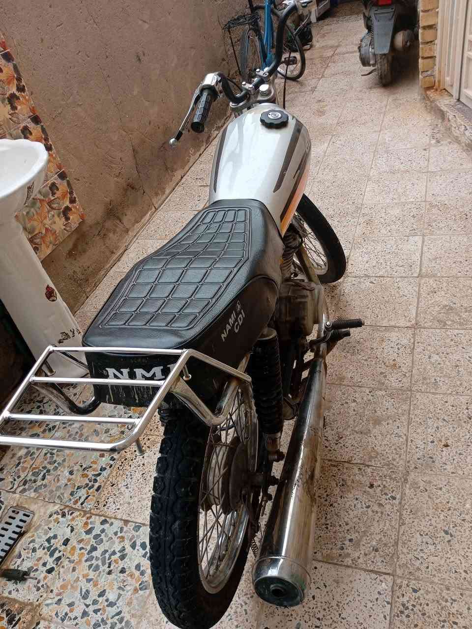 سلام عليكم دراجه للبيع نامه بدون مكينه مفتوحه مره وحده سعر خاص


**إذا كنت صاحب هذا الإعلان وتريد حذفه لأي سبب، رجاءا أرسل رسالة إلى الدعم الفني**