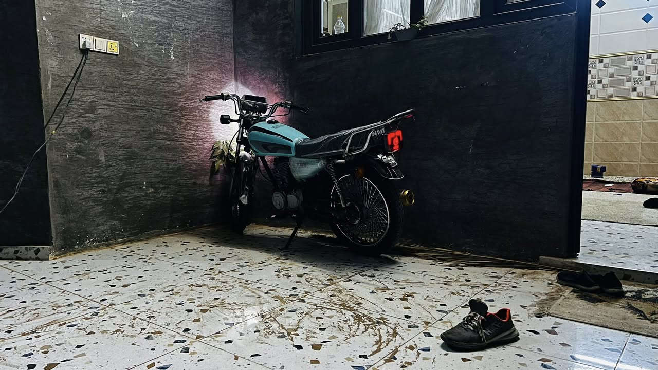 السلام عليكم دراجه أيراني أربعه كير موديل 2017باب اول مبدل ولفات وبستم شرط تآكل الكاع ورقه وحده منفيس مستعجل على البيعه السعر 450وبيها مجال حك الجيه مكاني صلاح الدين قضاء بلد يثرب رقمي ***********
