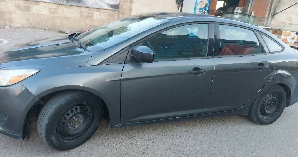 فورد فوكس 2017 رەنگ نەفتی
مەكينە ٢٠ بێ تۆربۆ مەرغوب، گیر و مەکینە بەشەرت، ٣ پارچەی بۆیاخە بەبێ ناوگرتن *********** أربيل, العراق
