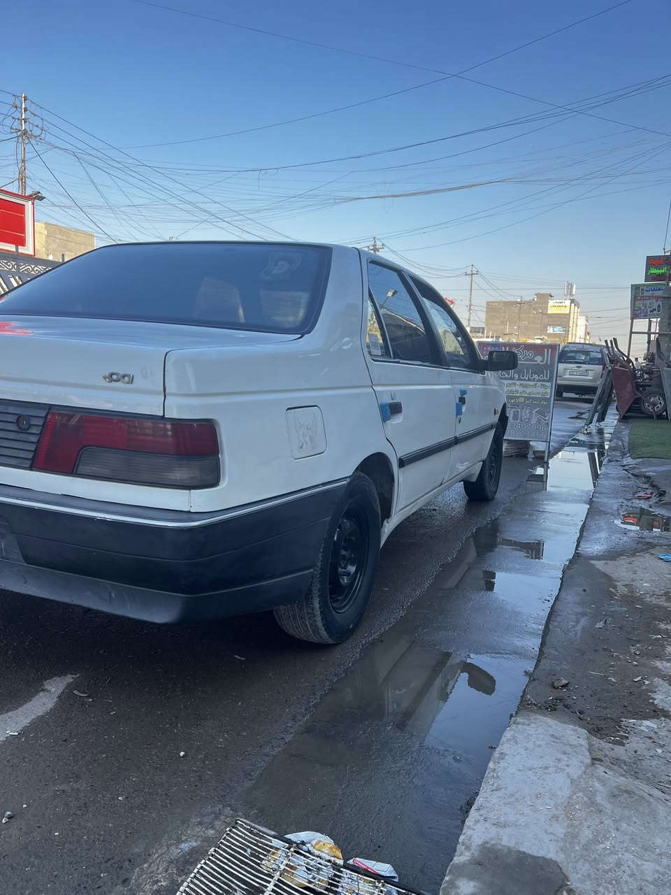 السلام عليكم
بيجو روى 2009

رقم بغداد دولي 

تبريد تدفئ شغال 

كير جديد

سياره باسمي تحويل مباشر 

السعر 30 وبيها مجال 

***********
