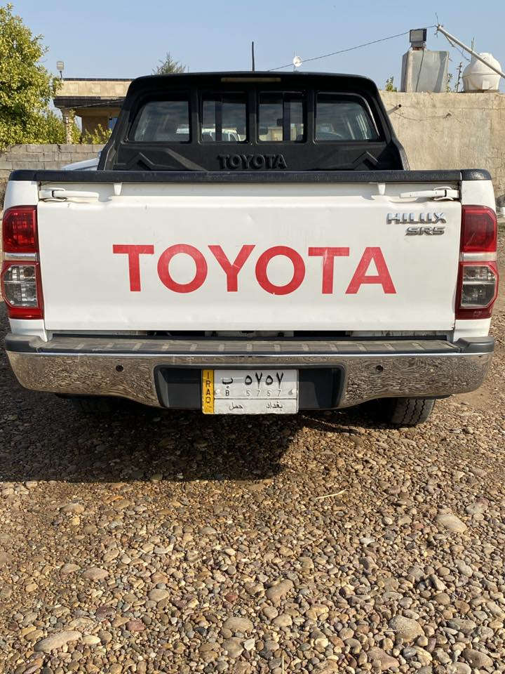 للبيع تيوتا  هايلوكس موديل2012كويتي كير عادي رقم الهاتف ‭0782 446 1045‬
