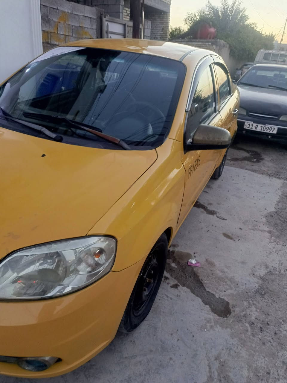 اسلام عليكم اخوان افيوللبيع واردخليجي مكينه مسكرحاويه
 موديل ٢٠٠٧رقم انباردولي مميز سنويه بسمي مكينه كيرمكفولات السياره مسويله ادامه جاهزه بدون حادث بيه ملاحظات بسيطه بلكشر السعر ٤٠وبيه مجال مكاني بغداد الكرخ للاتصال على الرقم ***********
