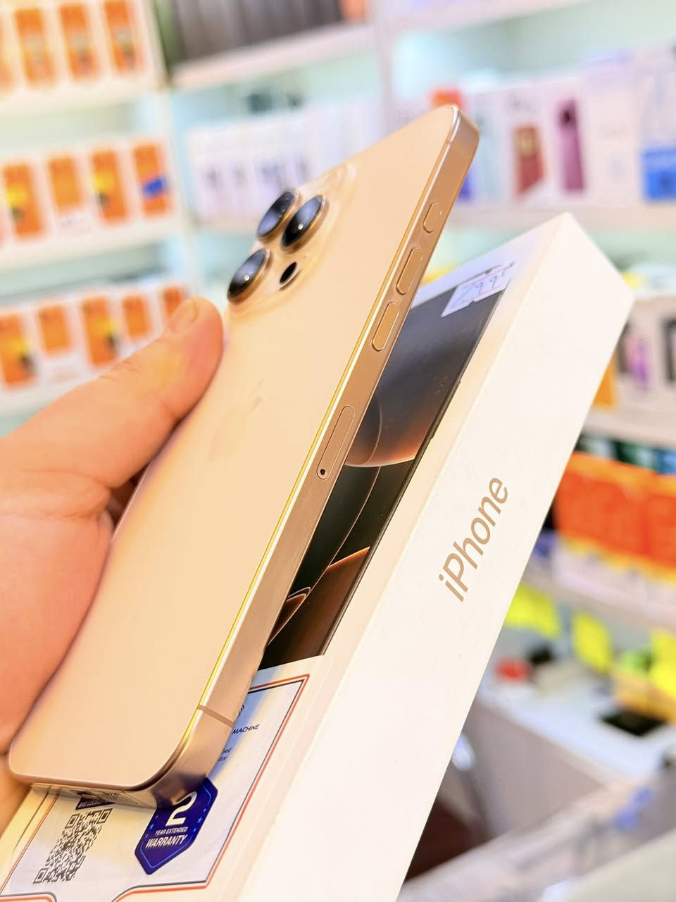 ايفون16برو ماكس ذاكره 256بطاريه 99‎%‎جهاز اخو جديد زلغ واحد مابي وتر بروف جهاز بمعنه كلامه نضيف هوه جديد سوه عربي شرق اوسط ماستر لا مفتوح ولا مصلح ملحقات كامله ضمان 5ايام من مركز 
سعر 1350الف قفله من الاخير 
بغداد البياع شارع عشرين مكتب ماستر للمبايل 
***********
